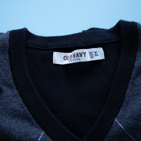 Old Navy Black XL Sweater Vest - Picture 4 of 5